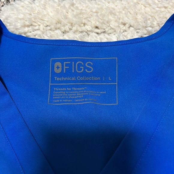 Figs Casma Three-Pocket Scrub Top - Picture 3 of 3